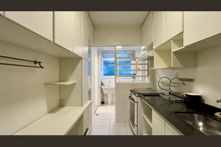 Cozinha de apartamento para alugar com 2 quartos, 78m² em Consolação, São Paulo