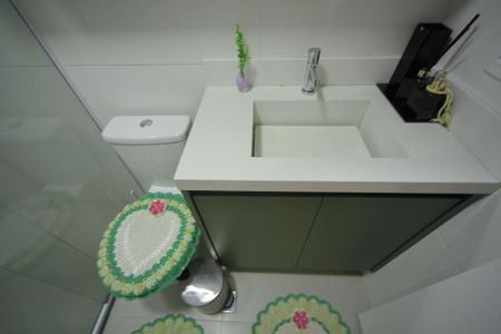 Apartamento à venda com 57m², 2 quartos e 2 vagasBanheiro Social 