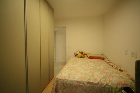 Apartamento à venda com 57m², 2 quartos e 2 vagasQuarto 2 