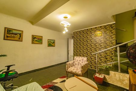 Casa à venda com 3 quartos, 357m² em Jardim Oriental, São Paulo