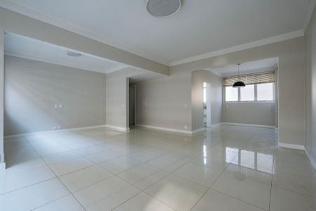 Sala de apartamento para alugar com 2 quartos, 122m² em Cerqueira César, São Paulo