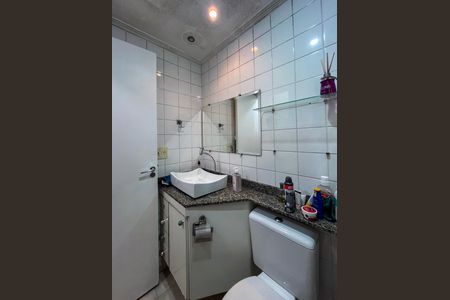 Apartamento à venda com 65m², 2 quartos e 1 vaga Apartamento à venda com 65m², 2 quartos e 1 vagaBanheiro