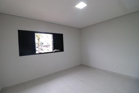 Casa para alugar com 80m², 2 quartos e 1 vagaQuarto 1