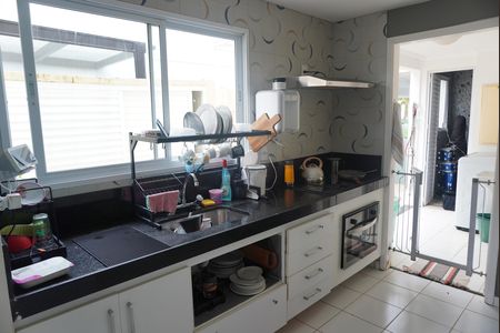 Casa de condomínio para alugar com 180m², 3 quartos e sem vagaCozinha