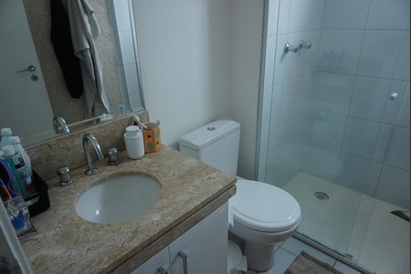 Casa de condomínio para alugar com 180m², 3 quartos e sem vagaBanheiro