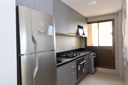 Apartamento para alugar com 69m², 2 quartos e 2 vagas Apartamento para alugar com 69m², 2 quartos e 2 vagasCozinha