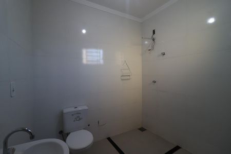Apartamento para alugar com 70m², 2 quartos e 1 vaga Apartamento para alugar com 70m², 2 quartos e 1 vagaBanheiro