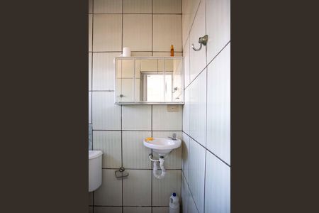 Banheiro de casa para alugar com 1 quarto, 48m² em Eldorado, Diadema