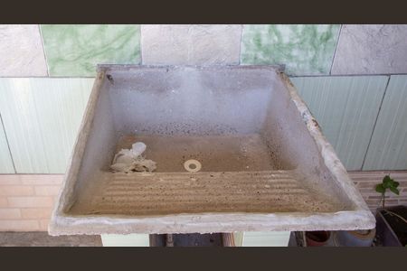 Casa para alugar com 48m², 1 quarto e sem vagaÁrea de Serviço