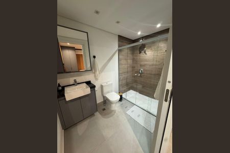 Banheiro de kitnet/studio para alugar com 1 quarto, 27m² em Vila Gomes Cardim, São Paulo