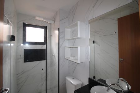 Banheiro de apartamento para alugar com 2 quartos, 37m² em Vila Amalia (zona Norte), São Paulo