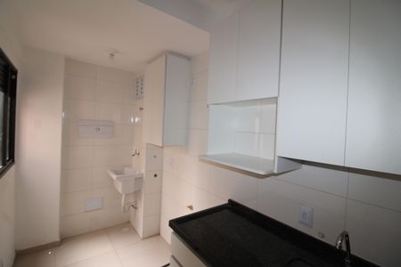 Apartamento para alugar com 37m², 2 quartos e sem vagaSala / Cozinha