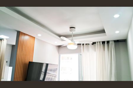 Apartamento para alugar com 2 quartos, 70m² em Del Castilho, Rio de Janeiro