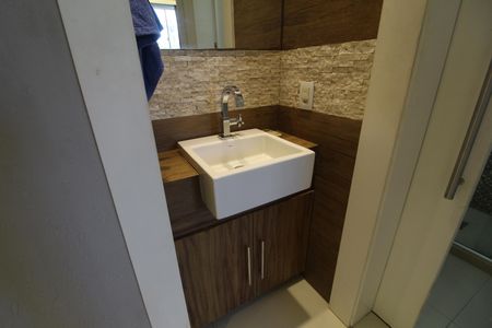 Apartamento para alugar com 52m², 2 quartos e sem vagaBanheiro