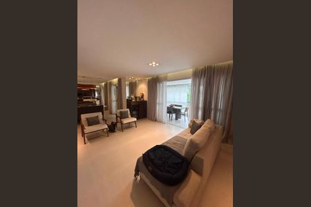 Apartamento à venda com 178m², 3 quartos e 3 vagas Apartamento à venda com 178m², 3 quartos e 3 vagasSala