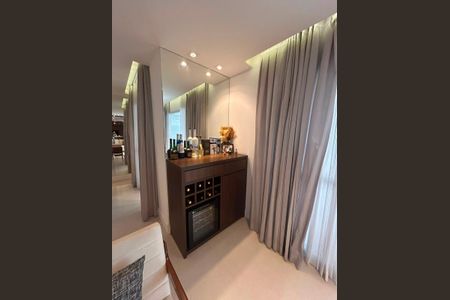 Apartamento à venda com 178m², 3 quartos e 3 vagas Apartamento à venda com 178m², 3 quartos e 3 vagasSala