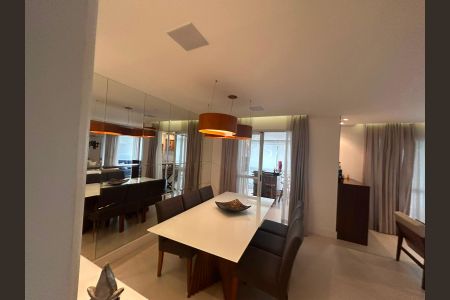 Apartamento à venda com 178m², 3 quartos e 3 vagas Apartamento à venda com 178m², 3 quartos e 3 vagasSala