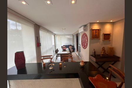 Apartamento à venda com 178m², 3 quartos e 3 vagas Apartamento à venda com 178m², 3 quartos e 3 vagasSala