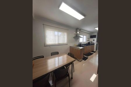 Apartamento à venda com 178m², 3 quartos e 3 vagas Apartamento à venda com 178m², 3 quartos e 3 vagasCozinha