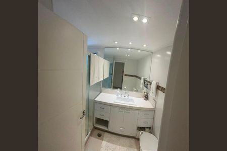 Apartamento à venda com 178m², 3 quartos e 3 vagas Apartamento à venda com 178m², 3 quartos e 3 vagasBanheiro