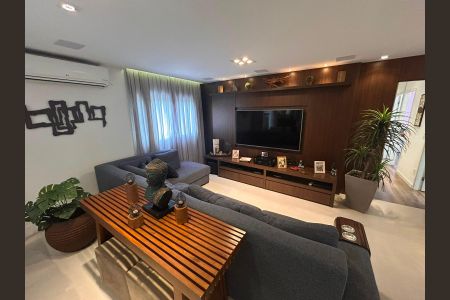 Apartamento à venda com 178m², 3 quartos e 3 vagas Apartamento à venda com 178m², 3 quartos e 3 vagasSala
