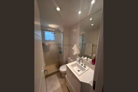 Apartamento à venda com 178m², 3 quartos e 3 vagas Apartamento à venda com 178m², 3 quartos e 3 vagasBanheiro