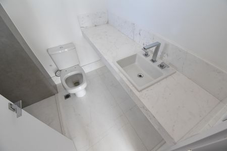 Apartamento à venda com 137m², 3 quartos e 2 vagasBanheiro da Suíte