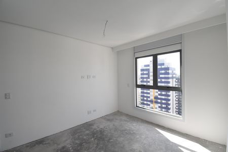 Suíte de apartamento à venda com 3 quartos, 137m² em Centro, Curitiba