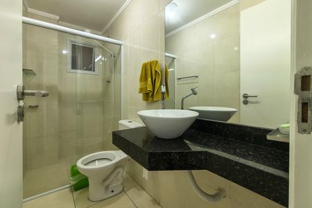 Banheiro de apartamento para alugar com 3 quartos, 92m² em Cidade Ocian, Praia Grande