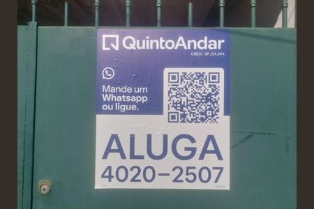 Placa QuintoAndar instalada de casa para alugar com 2 quartos, 70m² em Vila Campo Grande, São Paulo