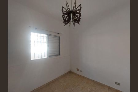 Quarto 1 de casa para alugar com 2 quartos, 70m² em Vila Campo Grande, São Paulo