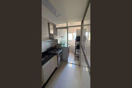 Cozinha de apartamento à venda com 3 quartos, 67m² em Vila Antonieta, São Paulo