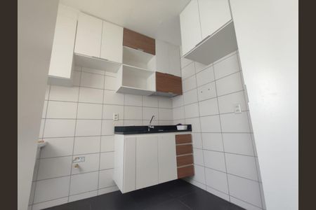 Apartamento à venda com 2 quartos, 45m² em Chacaras Reunidas Santa Terezinha, Contagem