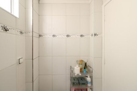Apartamento à venda com 80m², 2 quartos e sem vaga Apartamento à venda com 80m², 2 quartos e sem vagaBanheiro