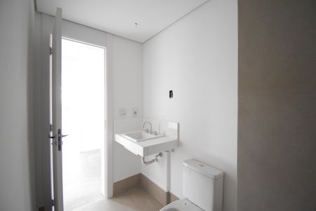 Apartamento à venda com 157m², 3 quartos e 3 vagasBanheiro 2