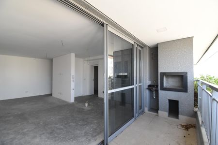 Sacada de apartamento à venda com 2 quartos, 147m² em Centro, Curitiba
