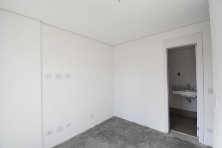 Suíte de apartamento à venda com 2 quartos, 147m² em Centro, Curitiba