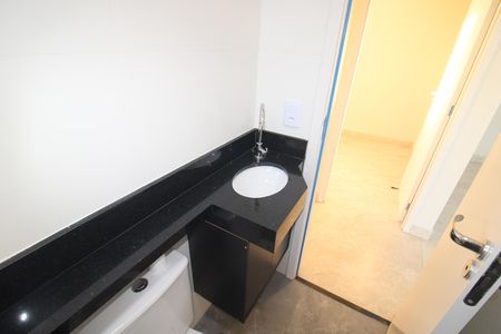 Banheiro de apartamento para alugar com 2 quartos, 45m² em Tucuruvi, São Paulo