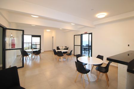 Apartamento para alugar com 45m², 2 quartos e 1 vagaÁrea Comum