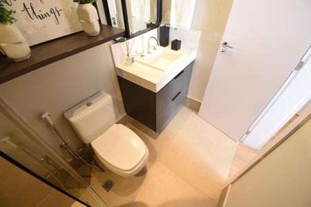 Banheiro da Suíte 2 de apartamento à venda com 2 quartos, 137m² em Centro, Curitiba