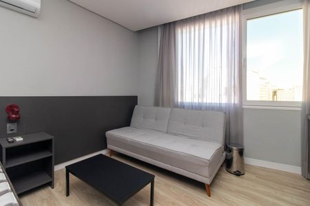 Apartamento à venda com 29m², 1 quarto e sem vaga Apartamento à venda com 29m², 1 quarto e sem vagaSala/Quarto
