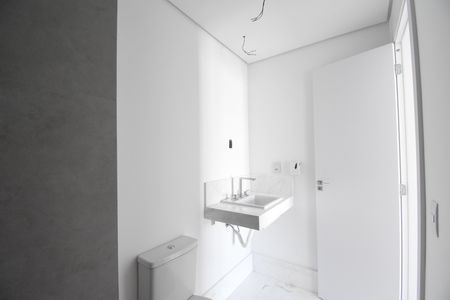 Apartamento à venda com 105m², 2 quartos e 1 vagaBanheiro da Suíte