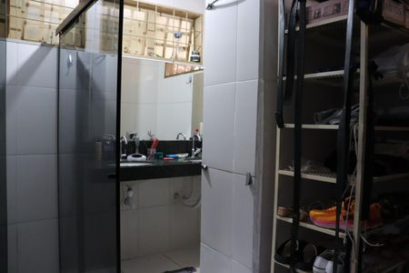 Casa à venda com 481m², 3 quartos e 6 vagasBanheiro da Suíte 1