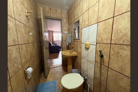 Casa à venda com 481m², 3 quartos e 6 vagasBanheiro Social