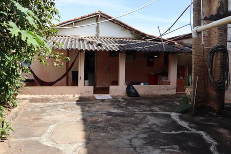 Casa à venda com 481m², 3 quartos e 6 vagasQuintal