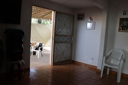 Casa à venda com 481m², 3 quartos e 6 vagasSala