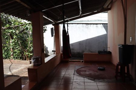 Quintal de casa à venda com 3 quartos, 481m² em Jardim América, Goiânia