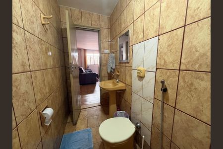 Casa à venda com 481m², 3 quartos e 6 vagasBanheiro Social
