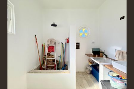 Banheiro 2 de casa à venda com 3 quartos, 380m² em Santo Amaro, São Paulo