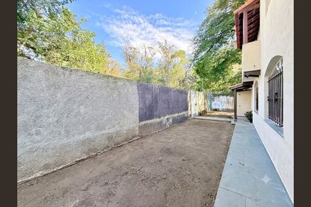 Garagem  de casa à venda com 3 quartos, 380m² em Santo Amaro, São Paulo